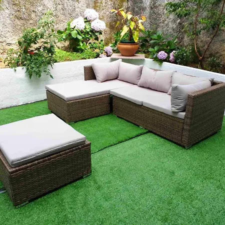 Semesterbostad Comfortable House With Garden In *